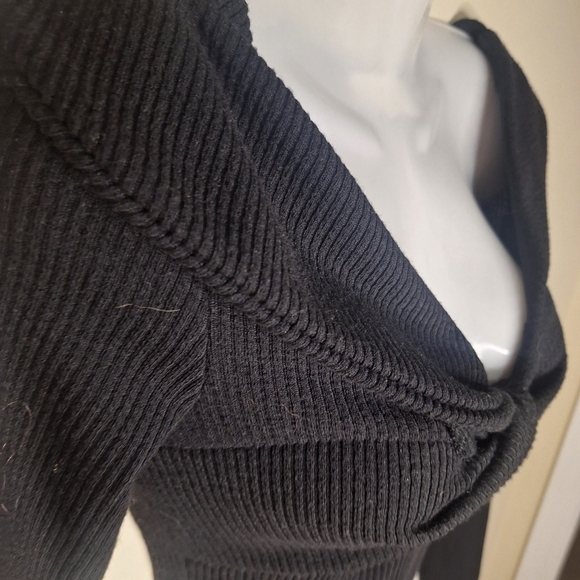 ASTR THE LABEL Iggy Twist front long sleeve bodysuit Size XS - Picture 6 of 11